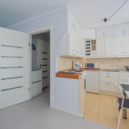 Apartament Z Balkonem Przy Latarni 150M Od Morza Kołobrzeg Kültér fotó