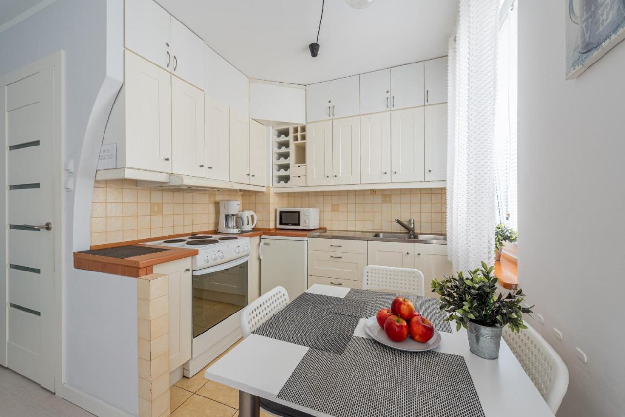 Apartament Z Balkonem Przy Latarni 150M Od Morza Kołobrzeg Kültér fotó